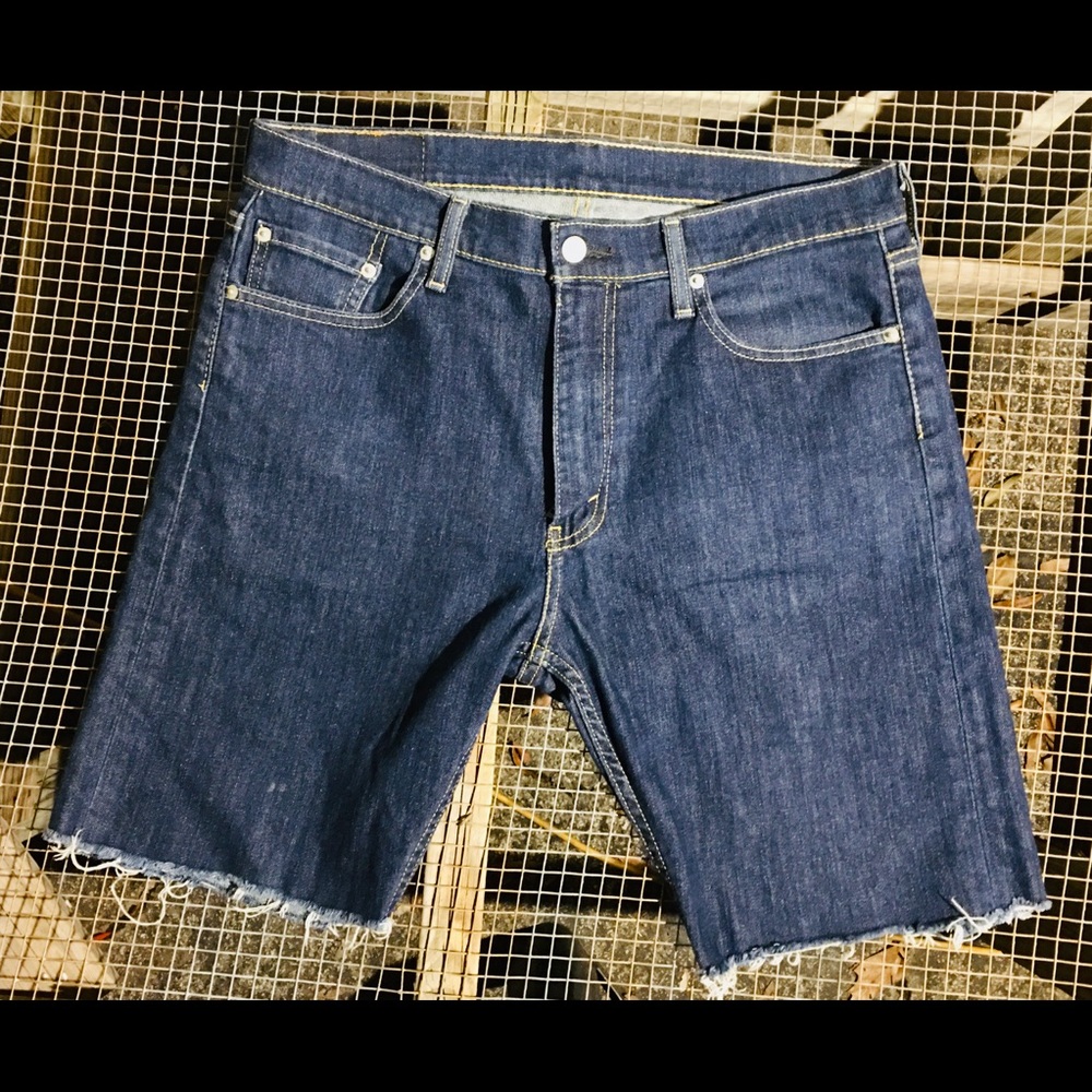 Levi’s•513 Cut-Off Blue.Jeans Shorts